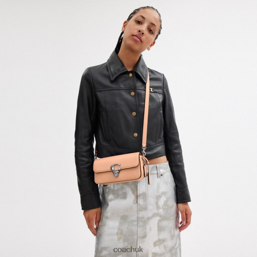 Coach Women STUDIO BAGUETTE BAG LH/Buff D0DL44182